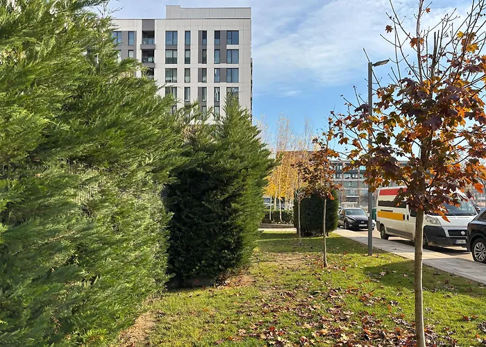 Cloud9 Noir - Modern Design Apartament Bucureşti