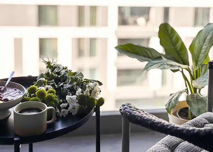 Cloud9 Noir - Modern Design *