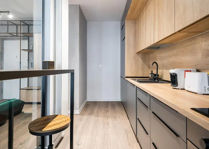 Cloud9 Noir - Modern Design * Bucureşti