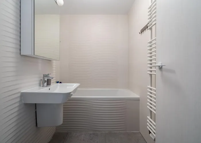 Cloud9 Noir - Modern Design Apartament Bucureşti