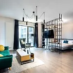Cloud9 Noir - Modern Design * Bucureşti