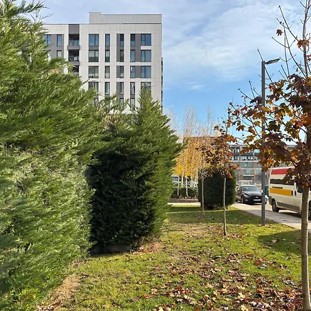 Cloud9 Noir - Modern Design Apartment Bucharest