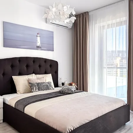 Cloud9 Noir - Modern Design Bucarest