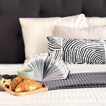 Cloud9 Noir - Modern Design