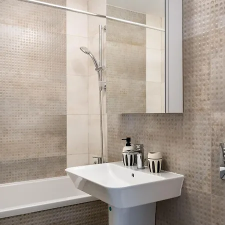 Appartement Cloud9 Noir - Modern Design *