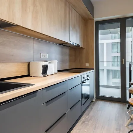 Cloud9 Noir - Modern Design Appartement *