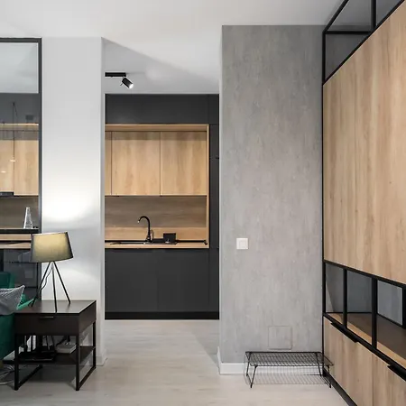 Cloud9 Noir - Modern Design Bucharest