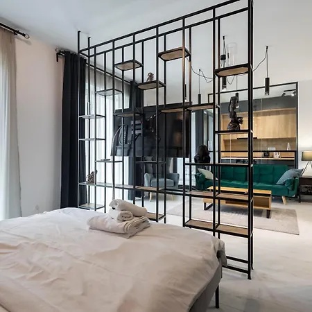 Cloud9 Noir - Modern Design