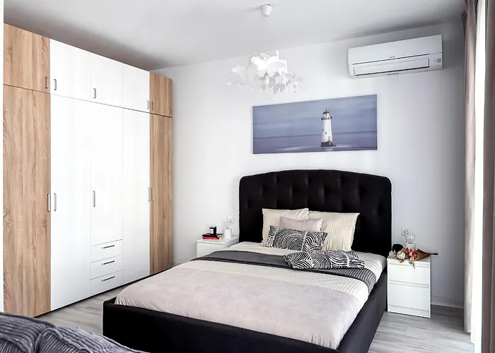 Apartment Cloud9 Noir - Modern Design *