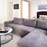 Apartament Cloud9 Noir - Modern Design Bucureşti