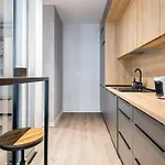 Cloud9 Noir - Modern Design * Bucureşti