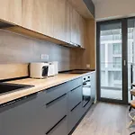 Cloud9 Noir - Modern Design Apartament *