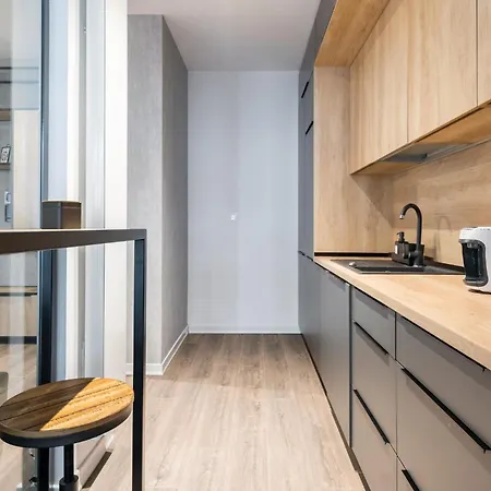 Cloud9 Noir - Modern Design * Bukarest