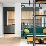 Cloud9 Noir - Modern Design Bucarest