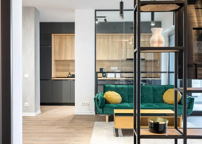 Cloud9 Noir - Modern Design Bucarest